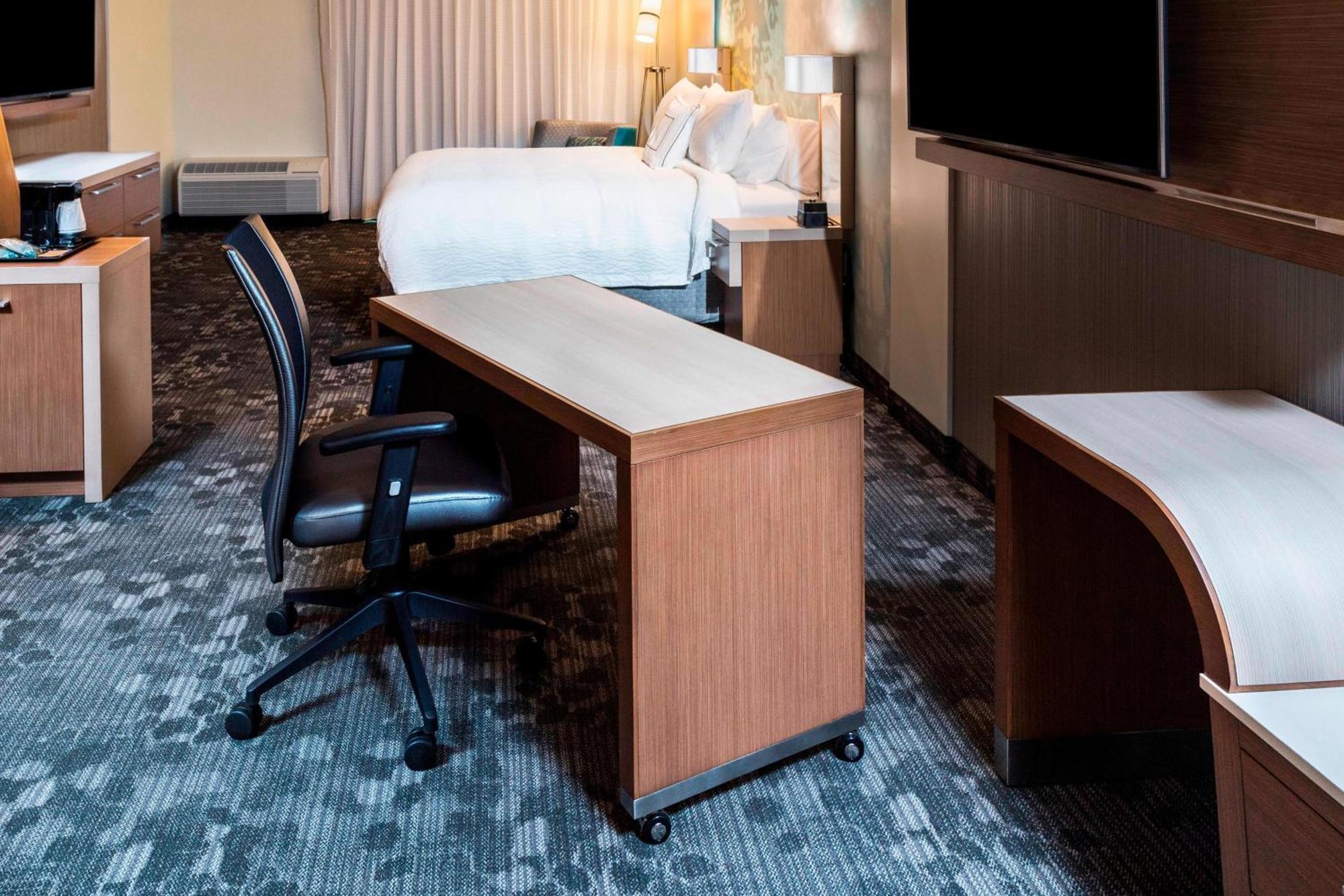 Courtyard By Marriott Tampa Northwest/Veterans Expressway Hotel West Chase Kültér fotó