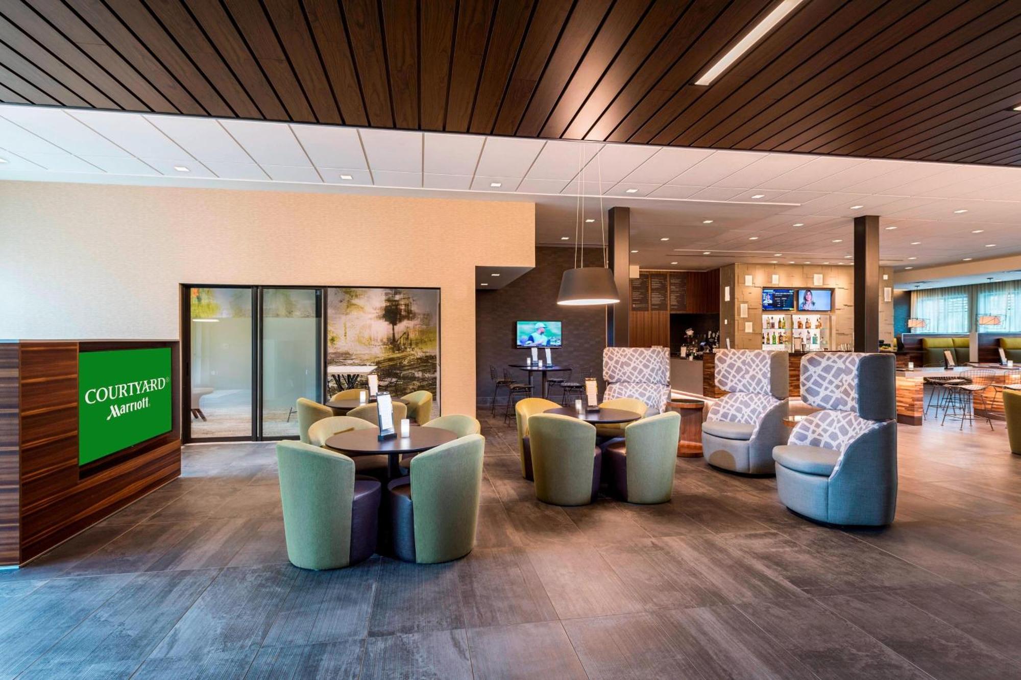 Courtyard By Marriott Tampa Northwest/Veterans Expressway Hotel West Chase Kültér fotó